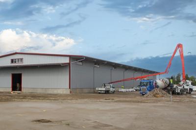 Constructia unei hale metalice: etape si scule necesare 