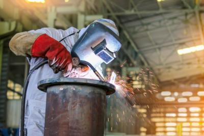 Cum ajuta aparatele de sudura la mentenanta utilajelor agricole si industriale?